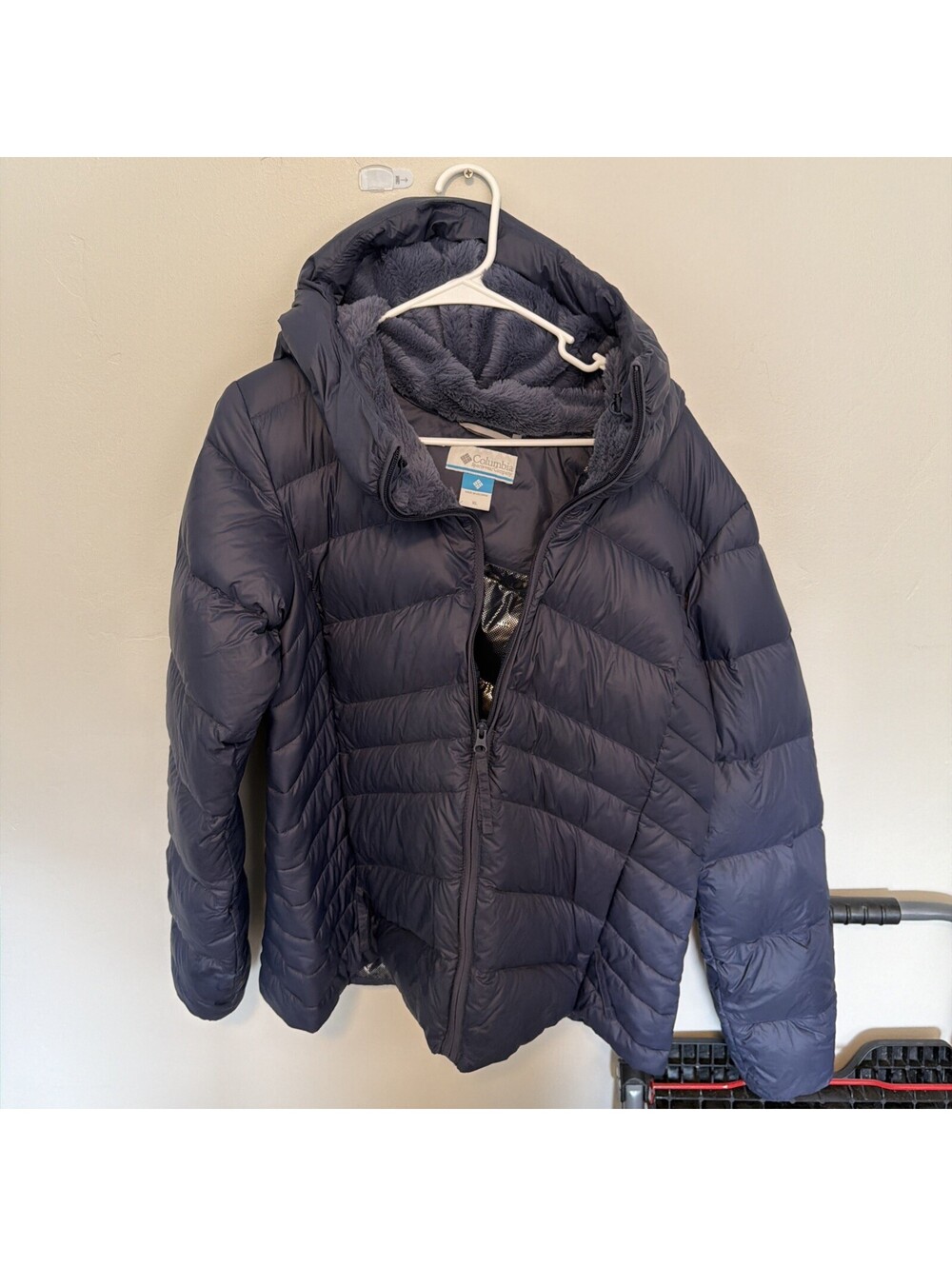 Columbia Women’s XL Blue Puffer Hooded Winter Coat Warm